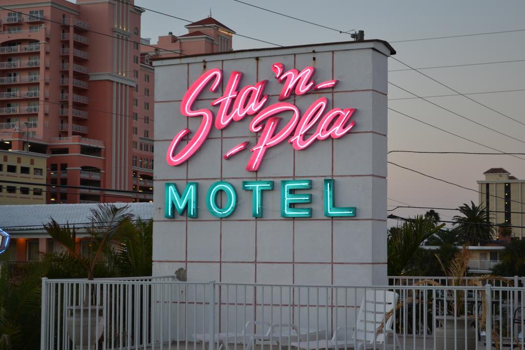 Sta N Pla Motel Клеруотер-Бич Экстерьер фото